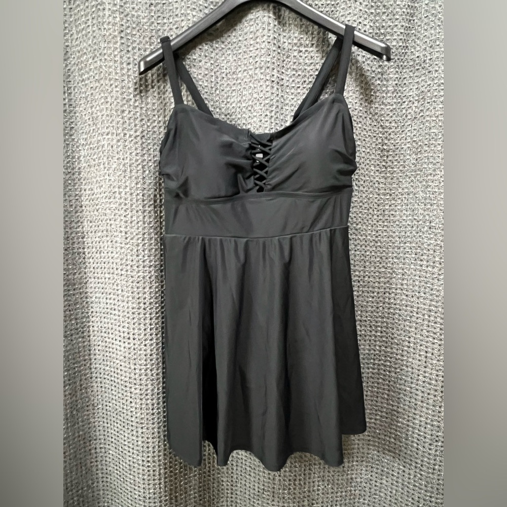 Torrid Wireless Short Lattice Front Swim Dress With Brief Size 1